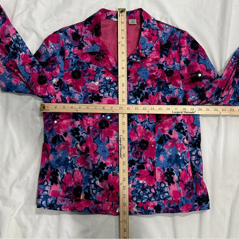 Laura Ashley Pink Blue
Watercolor Floral Blazer W/Rhinestone
Buttons Size Large - Picture 7 of 8